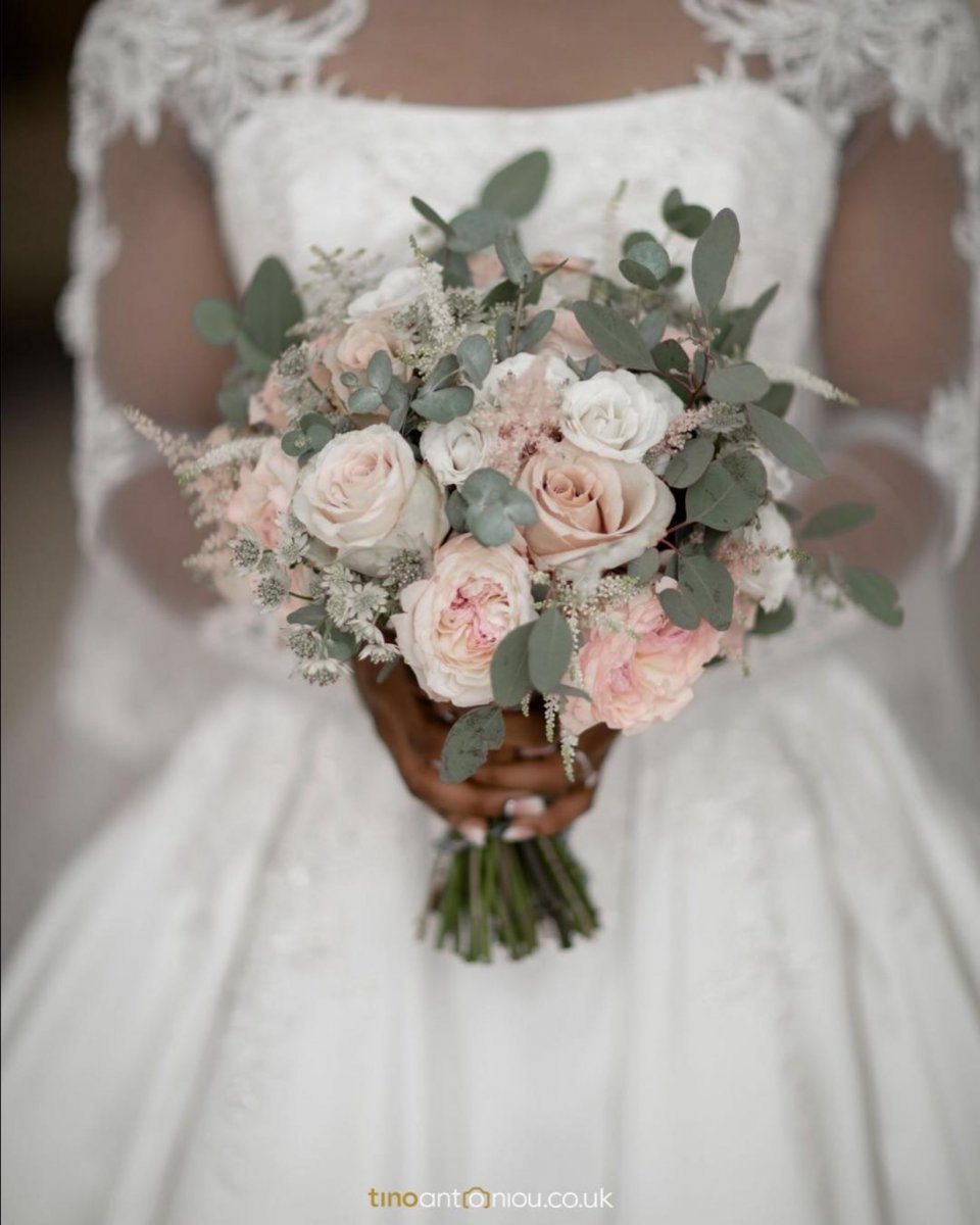 Bridal Bouquets & Buttonholes